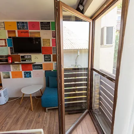 Ivavev Is Us Bythesea Eforiesud 4*