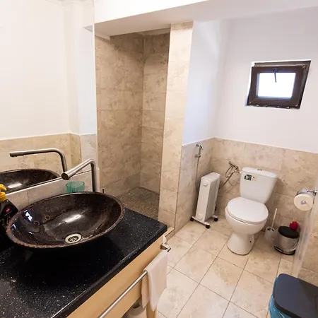 Ivavev Is Us Bythesea Eforiesud