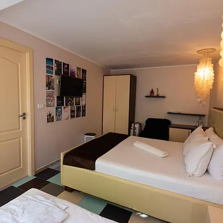 Ivavev Is Us Bythesea Eforiesud 4*