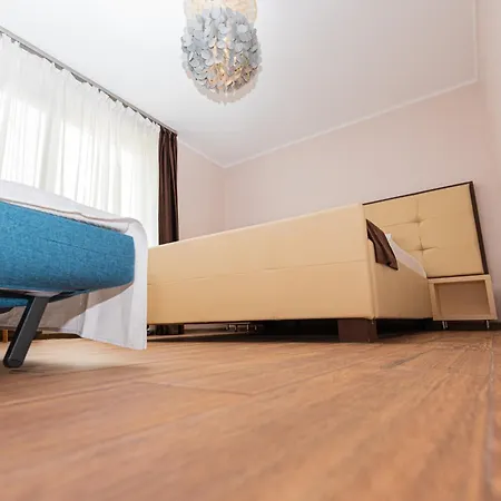 Ivavev Is Us Bythesea Eforiesud Hotel apartamentowy Eforie Sud (Constanta)