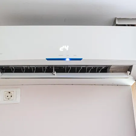 Ivavev Is Us Bythesea Eforiesud 4*