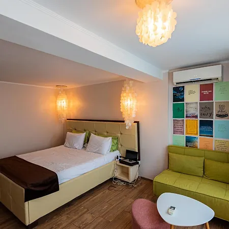 Hotel apartamentowy Ivavev Is Us Bythesea Eforiesud 4*