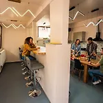 Ivavev Isus 南埃福列