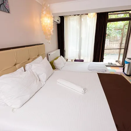 Apart Otel Ivavev Is Us Bythesea Eforiesud 4*