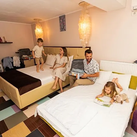 Aparthotel Ivavev Is'us