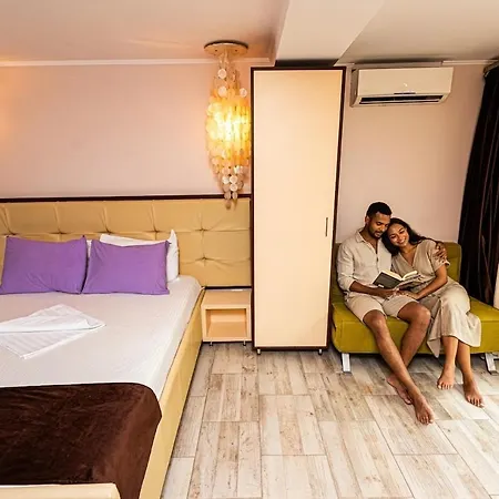 Ivavev Is'us Aparthotel 4*