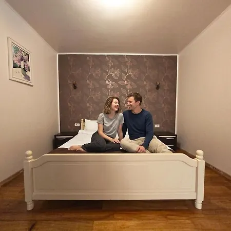 Ivavev Is'us 4*